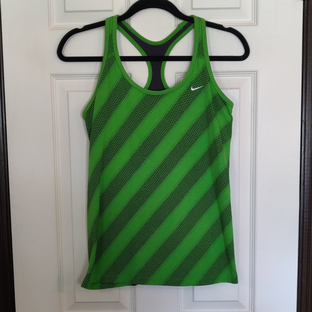 Nike dri-fit tank top Size M